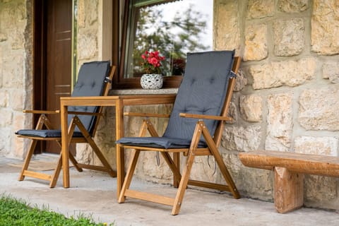 Patio, Day, Seating area