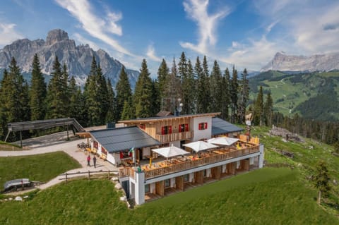 Property building, Natural landscape, Bird's eye view, Mountain view