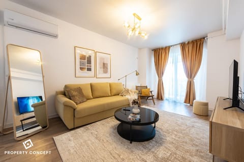 Communal lounge/ TV room, TV and multimedia, Living room, Seating area, Evening entertainment, air conditioner