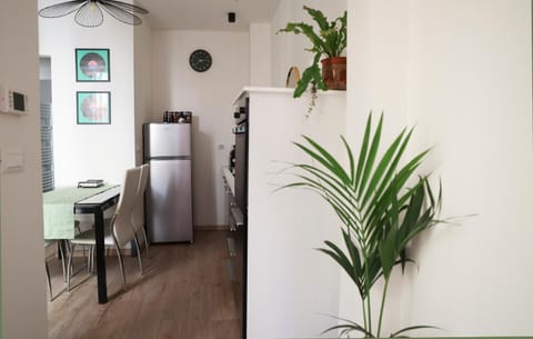 Urban corner house Apartment in Bologna