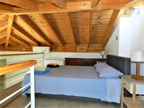 La Casa di Ercole across bay of Nafplio. Apartment in Argolis, Greece