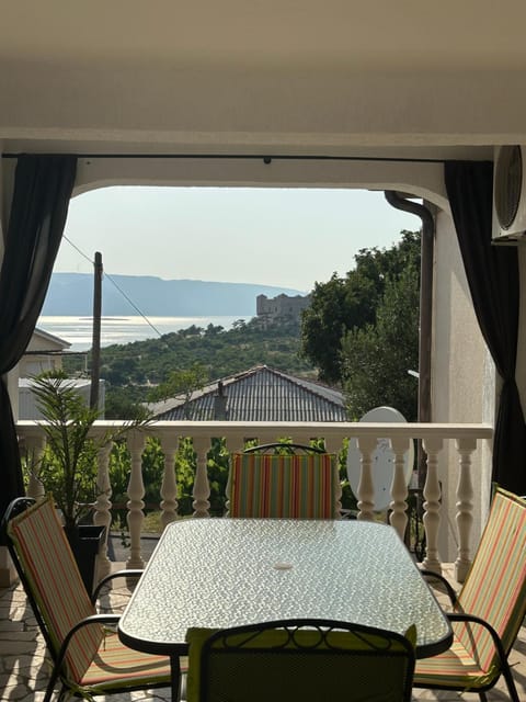 View (from property/room), Balcony/Terrace, Seating area, Sea view
