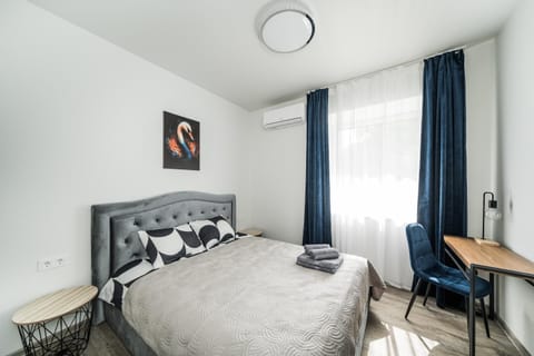 Bed, Bedroom, air conditioner