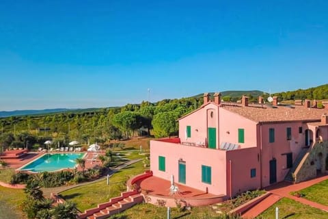 Property building, Bird's eye view, Pool view, Swimming pool