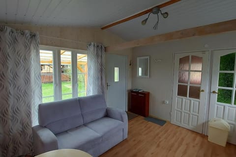 Domek 4 -os Szwedzki w Campark Service "Zielony Zakątek" House in Lithuania