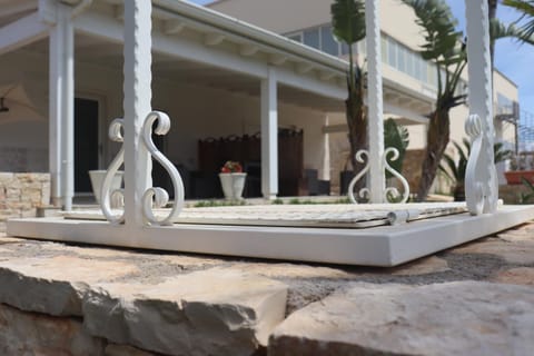 Garden, Garden, Balcony/Terrace