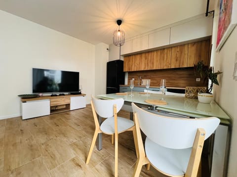 TV and multimedia, Kitchen or kitchenette