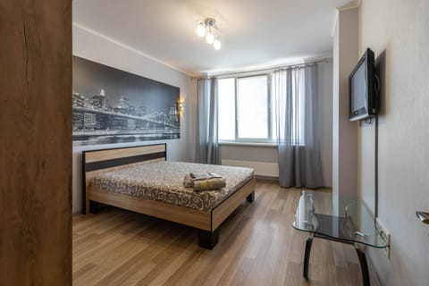Bed, TV and multimedia, Photo of the whole room, Bedroom, wardrobe
