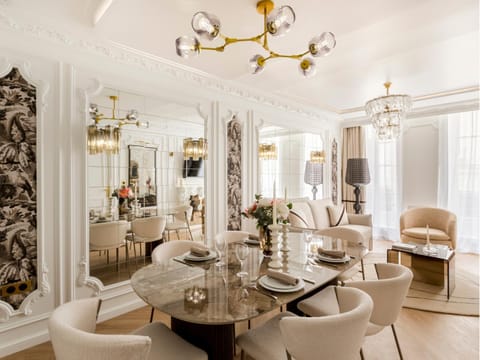 Living room, Dining area