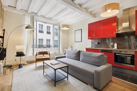 Kitchen or kitchenette, Living room, Dining area