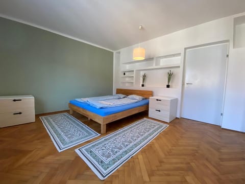 Bed, Bedroom, wardrobe