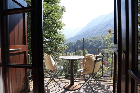 Natural landscape, View (from property/room), Balcony/Terrace, Mountain view
