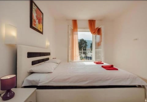 Sun house Kumbor Apartment in Kotor Municipality