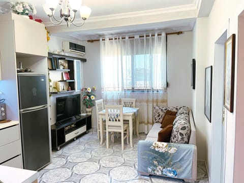 TV and multimedia, Living room, Seating area, Dining area, minibar
