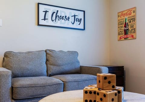 Cozy & Modern 5BR Smart Home with Yard and BBQ House in Cypress