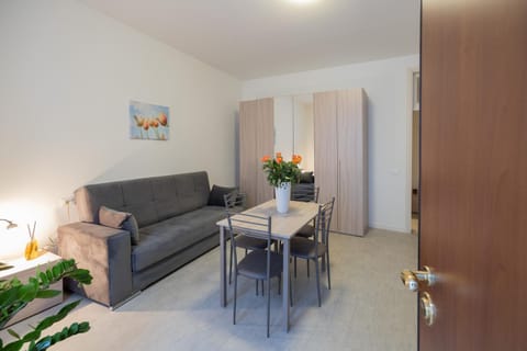 MONOLOCALE SGUIZZETTE Apartment in Province of Brescia