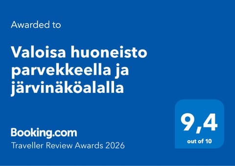 Valoisa huoneisto parvekkeella ja järvinäköalalla Apartment in Finland