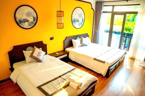 Bed, Balcony/Terrace, Photo of the whole room, Bedroom, Pool view, towels