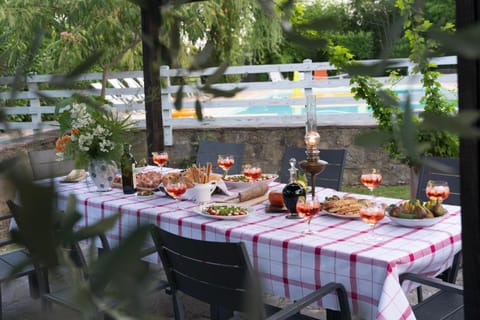 Dining area, Garden view