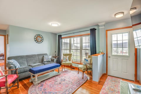 Views of Canandaigua Lake Middlesex Retreat! House in Canandaigua Lake