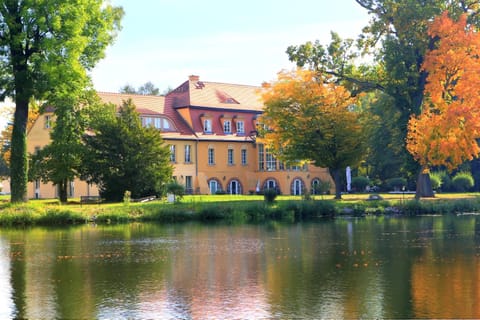 Property building, Natural landscape, View (from property/room), Lake view, River view