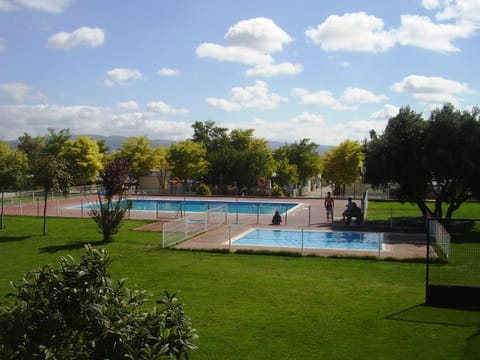 Swimming pool, Swimming pool
