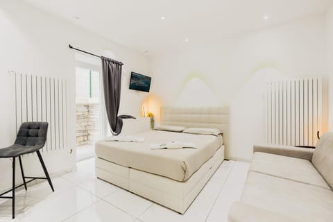 Home Sofia Room 1-By EasyLife Swiss Apartment in Lugano