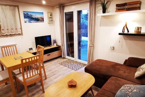 LE PICOULET : Appartement tout confort Coeur de village( 5/7 ) Apartment in Allos