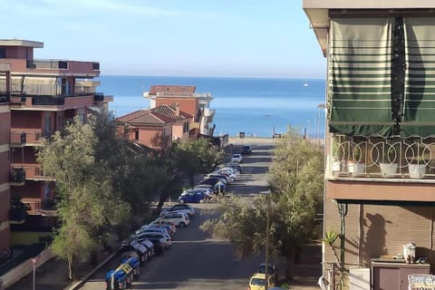 City view, Sea view, Street view