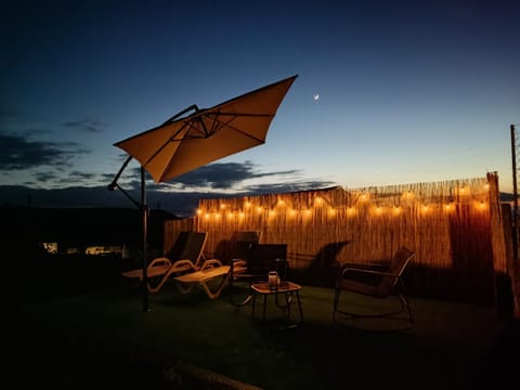 Natural landscape, Sunset, sunbed