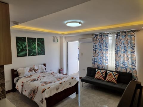 Bed, Living room