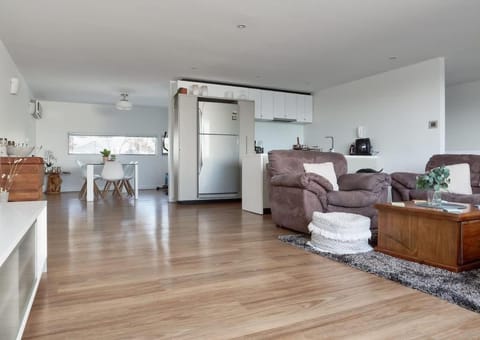 Gateway to The Gorge, Central with Free Parking Apartment in Launceston