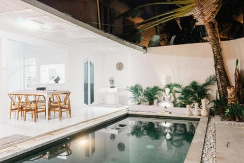 Living room, Seating area, Swimming pool