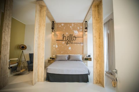 Bed, Photo of the whole room