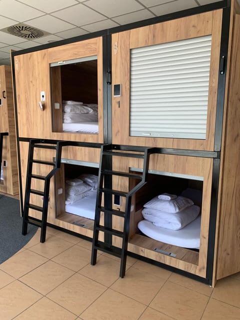 Bed, bunk bed