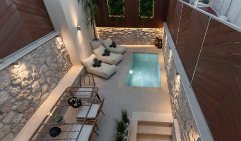 Seating area, Pool view, Swimming pool, sunbed