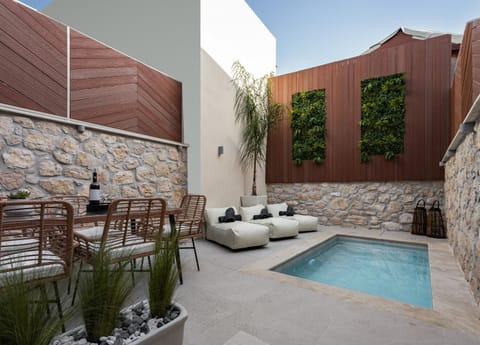 Patio, Pool view, Swimming pool, sunbed