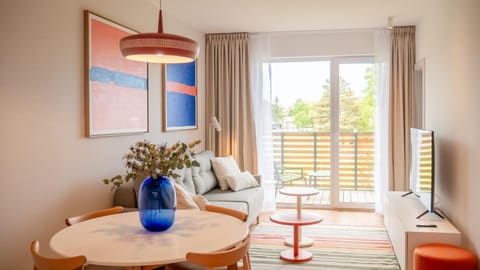 TV and multimedia, Living room, flat iron, internet