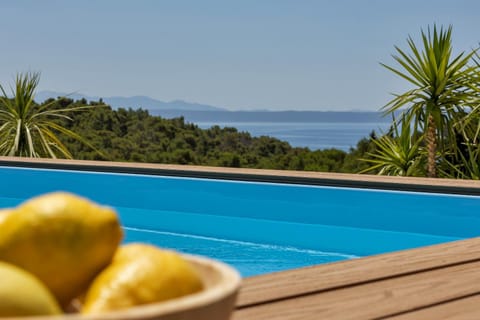 Sea view, Swimming pool