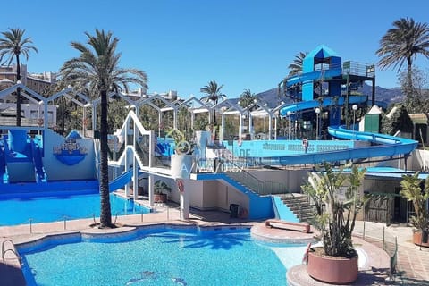 Aqua park, Swimming pool