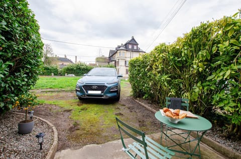 Patio, Garden, Garden, Balcony/Terrace, Garden view, Parking