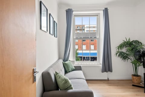 Central Reading - 3 bed apartment Apartment in Reading