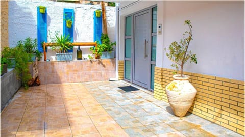 Patio, Balcony/Terrace