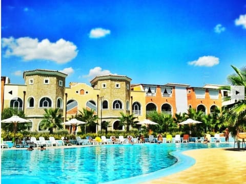 Property building, Pool view, Swimming pool