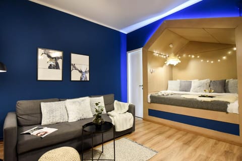 Bed, Living room, Seating area