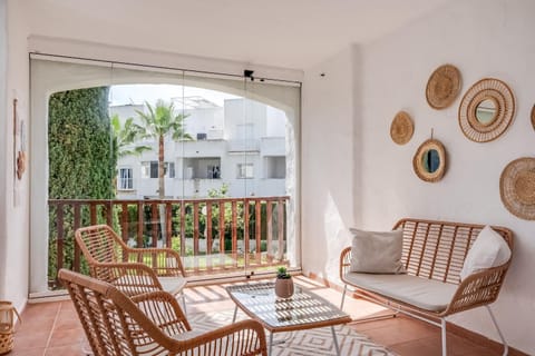 Day, View (from property/room), Balcony/Terrace, Balcony/Terrace, Seating area
