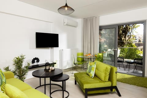 TV and multimedia, Seating area