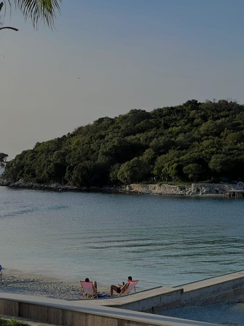 Day, People, Natural landscape, Beach