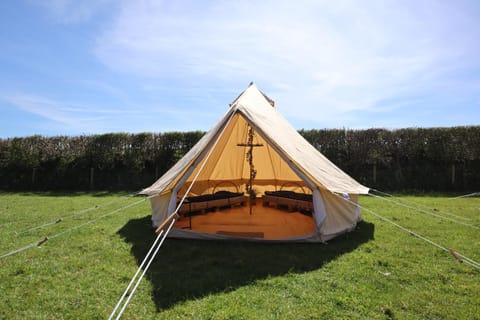 Rescorla Retreats - Blossom Luxury tent in England