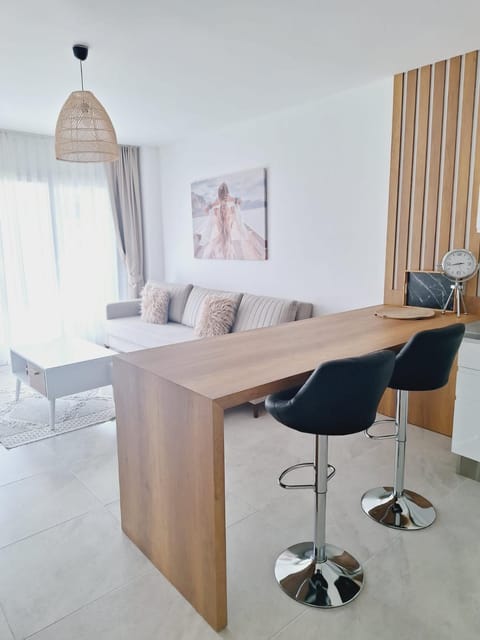 Living room, Seating area, Dining area, hair dresser
